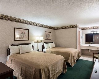 econo lodge lynchburg south