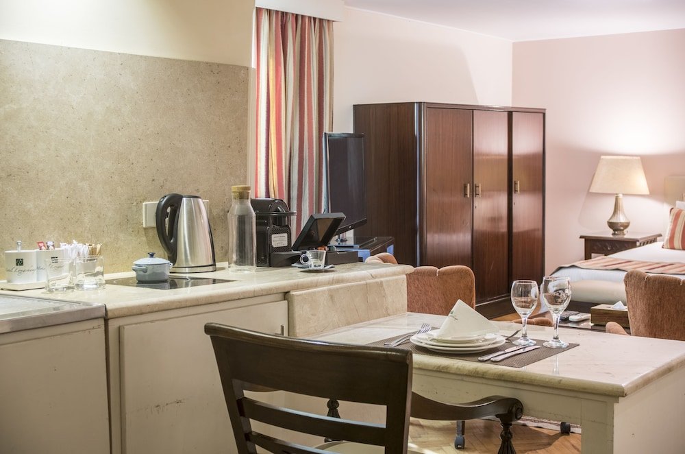 Hotel Longchamps Cairo,Cairo>>Bashtil,3 star