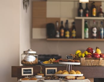 helios apartments