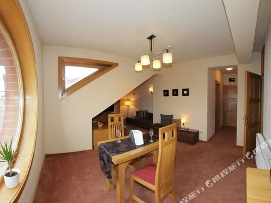 hotel restaurant gonduzo