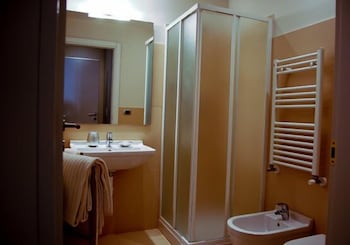 residenza il nespolo estella hotels italia