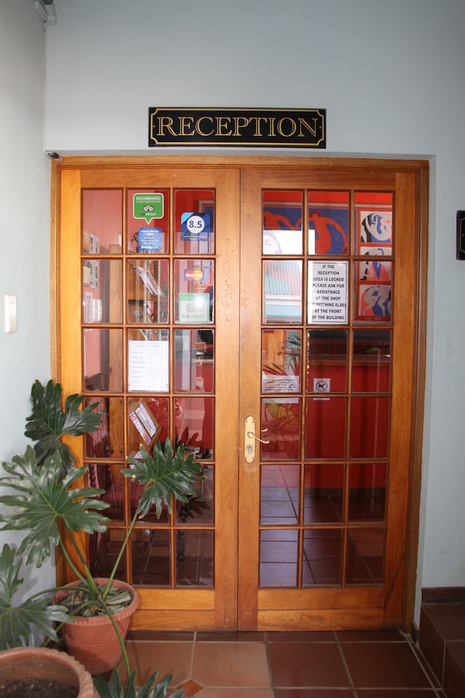 red mountain house adults only
