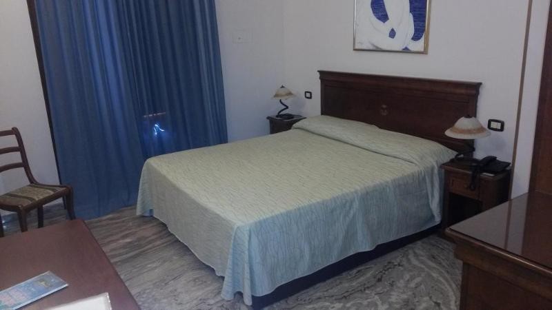 hotel riviera