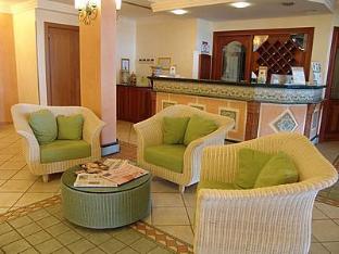 hotel riviera