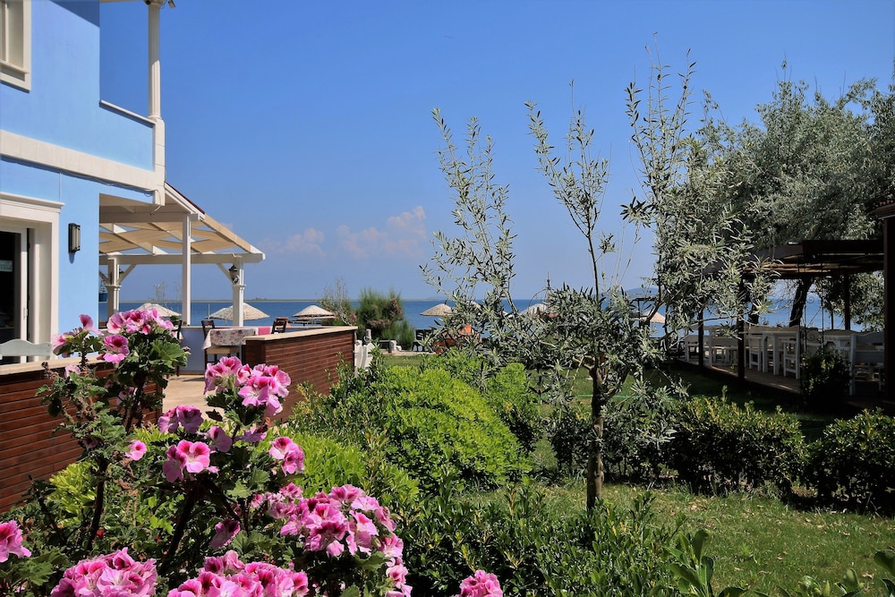 cundavilla hotel and suites