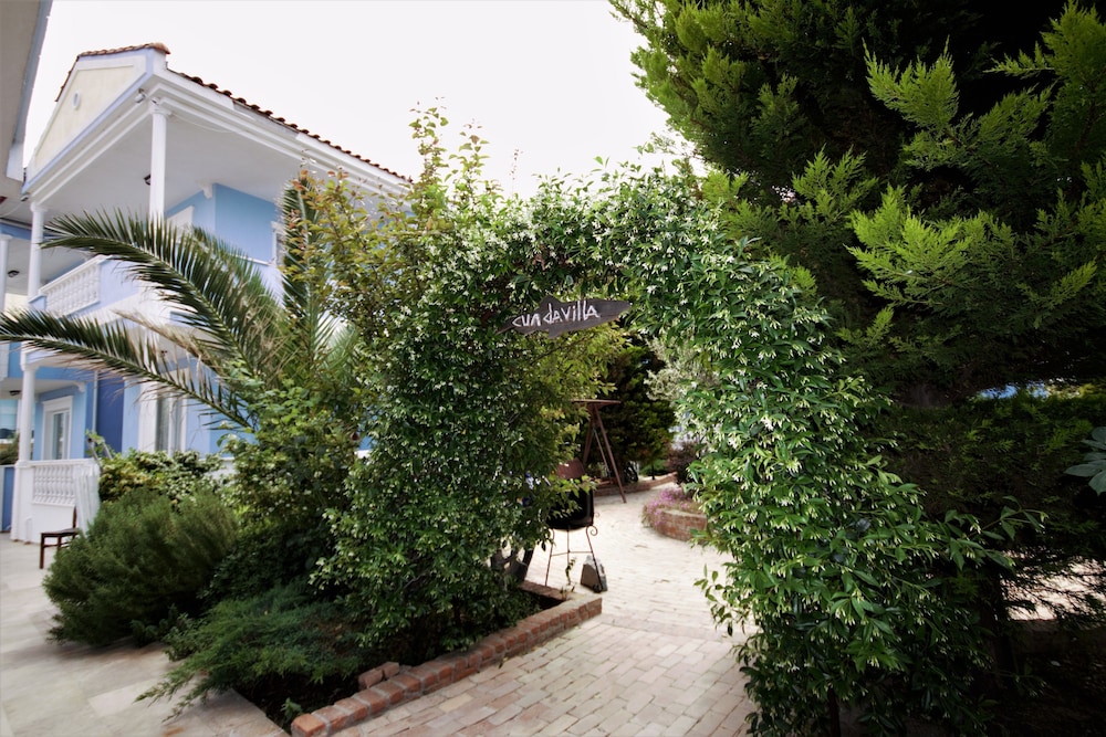 cundavilla hotel and suites