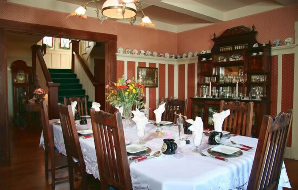 jabberwock inn