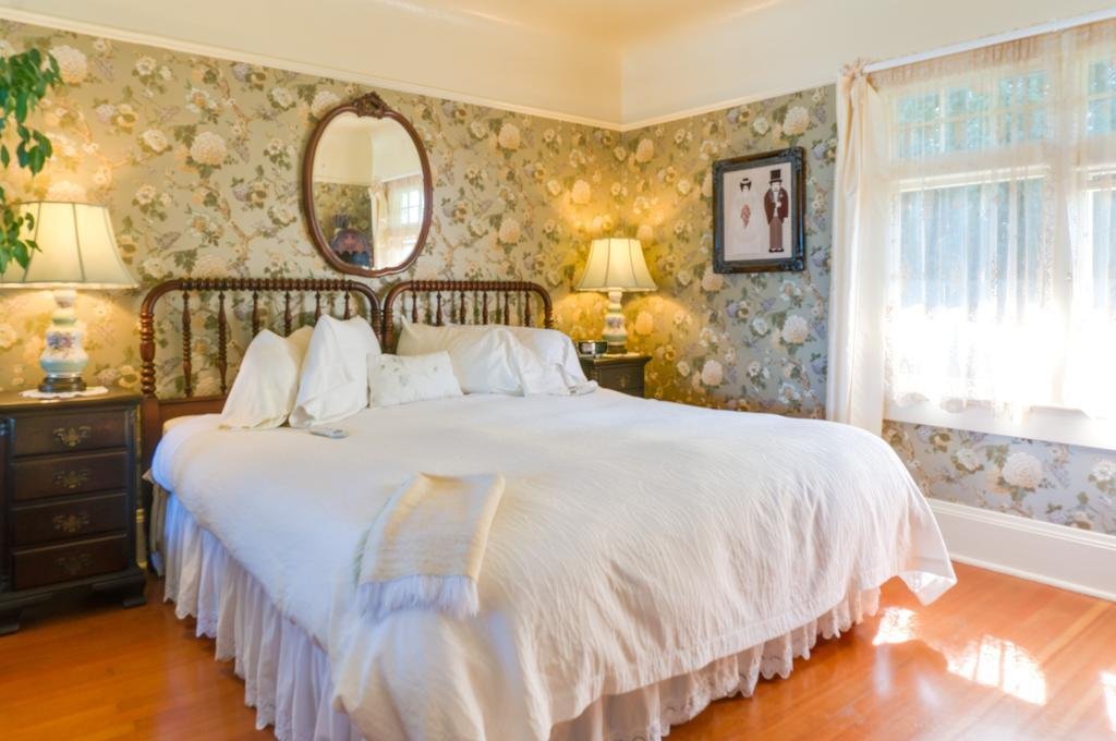 jabberwock inn