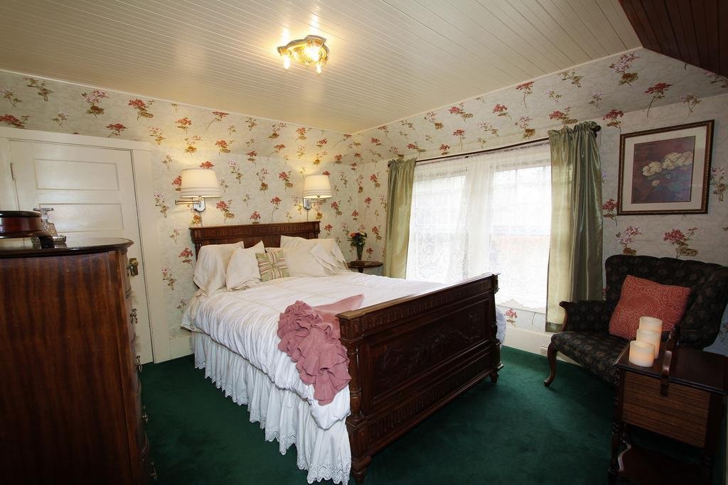 jabberwock inn