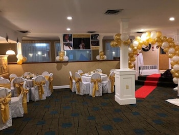 ambassador inn and suites