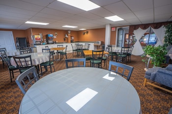 ambassador inn and suites