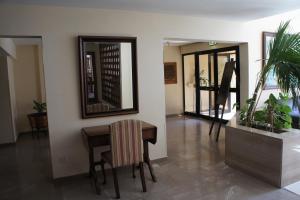 sunflower hotel apts