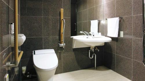 toyoko inn tokyo nihombashi zeimusho mae