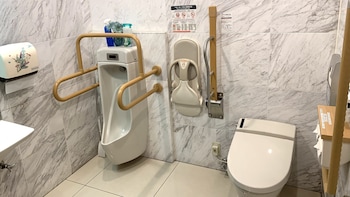 toyoko inn tokyo nihombashi mitsukoshi mae a4