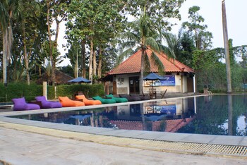 sanghyang indah spa resort