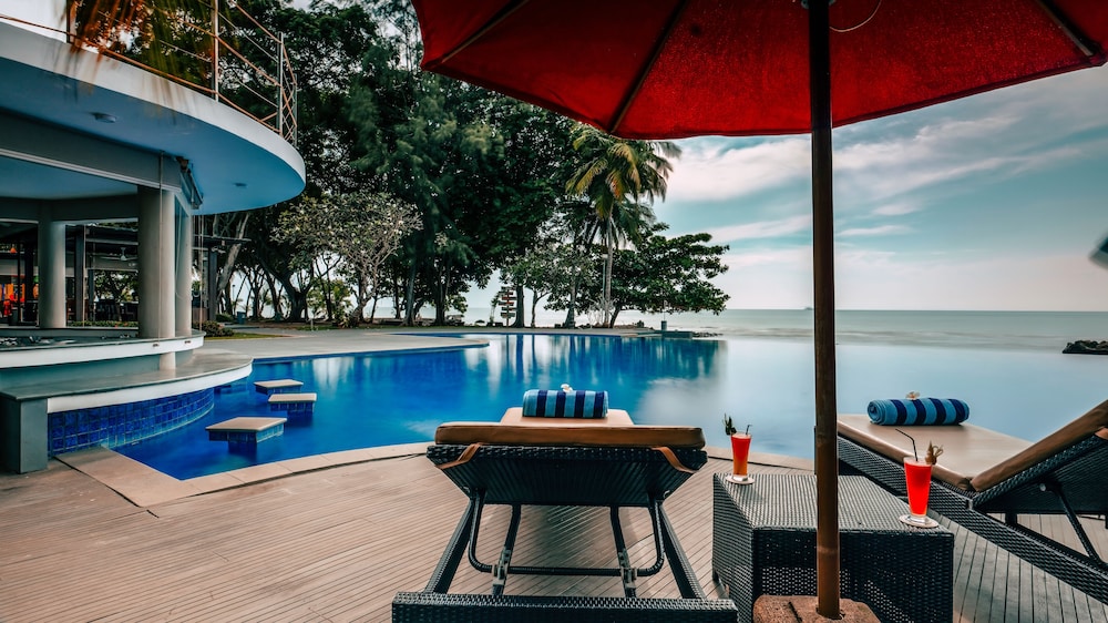 mambruk hotel and convention