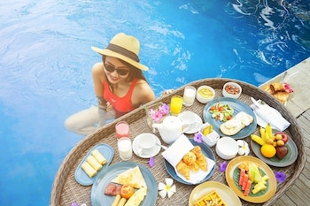 mambruk hotel and convention