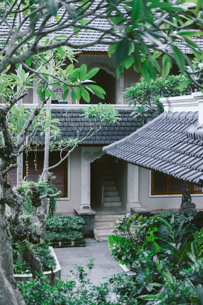 honeymoon guesthouse