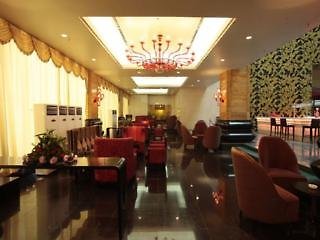 nagaworld hotel and entertainment complex
