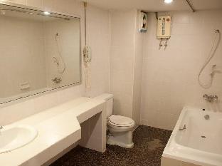 rio residence bangkok