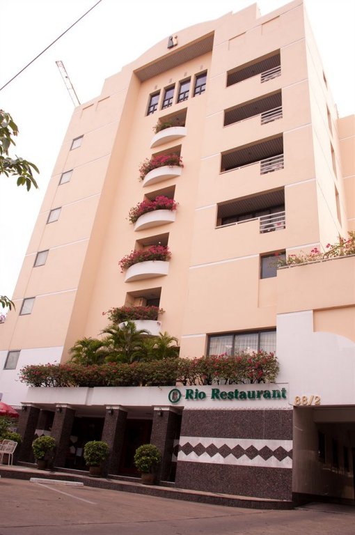 rio residence bangkok