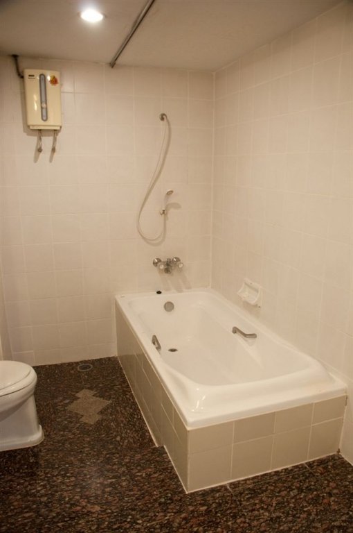 rio residence bangkok