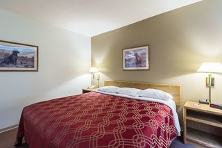 Econo Lodge,Chippewa County>>Big Stone,2 star