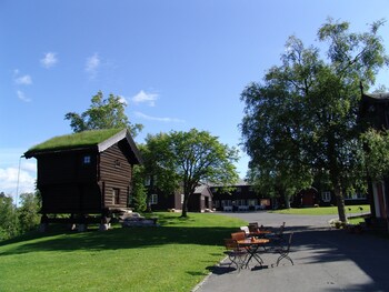 Lysebu Hotel,Kolbotn>>Holmenkollen,4 star