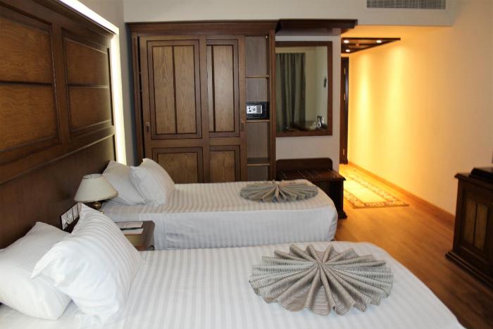 cleopatra hotel
