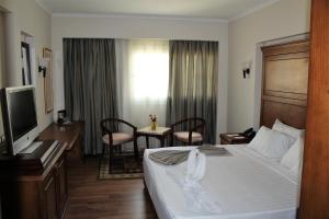 cleopatra hotel