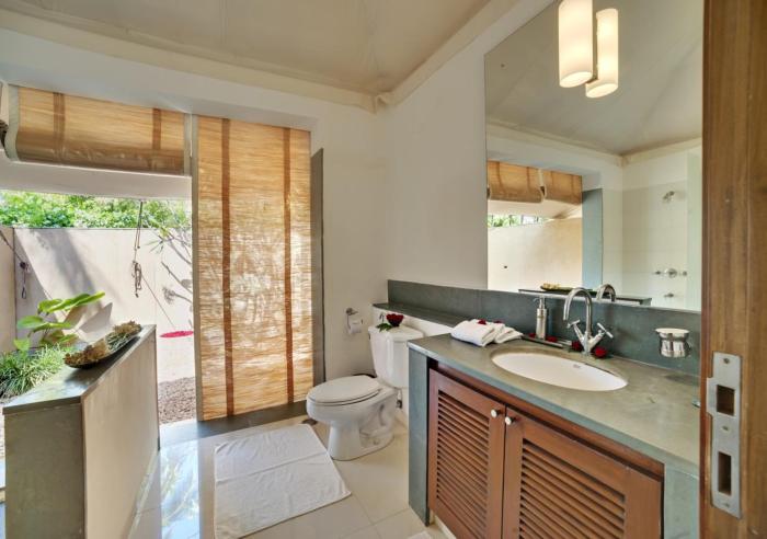 Shreyas Retreat,Sivanchetti Gardens,5 star