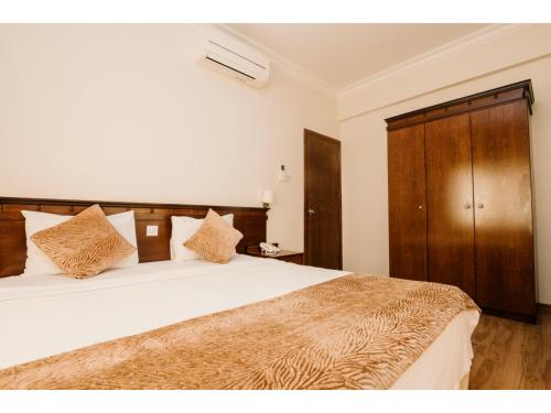 sammys hotel