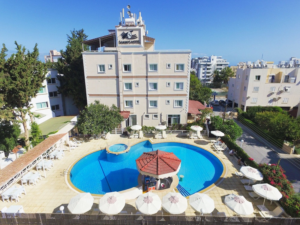sammys hotel
