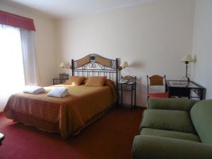 Cumbres Blancas,Argentina>>Esquel,3 star