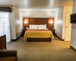 Comfort Inn Redding Near I-5,Shasta>>Redding,3 star