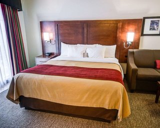 Comfort Inn Redding Near I-5,Shasta>>Redding,3 star