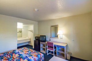 Motel 6 Redding, Ca - South,Shasta>>Redding,2 star