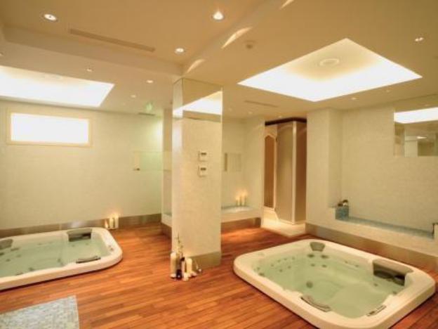 far out hotel and spa