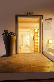 far out hotel and spa