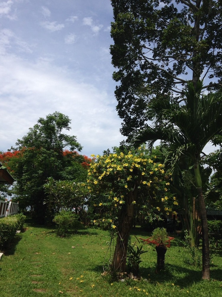 ruenthairimhaad resort