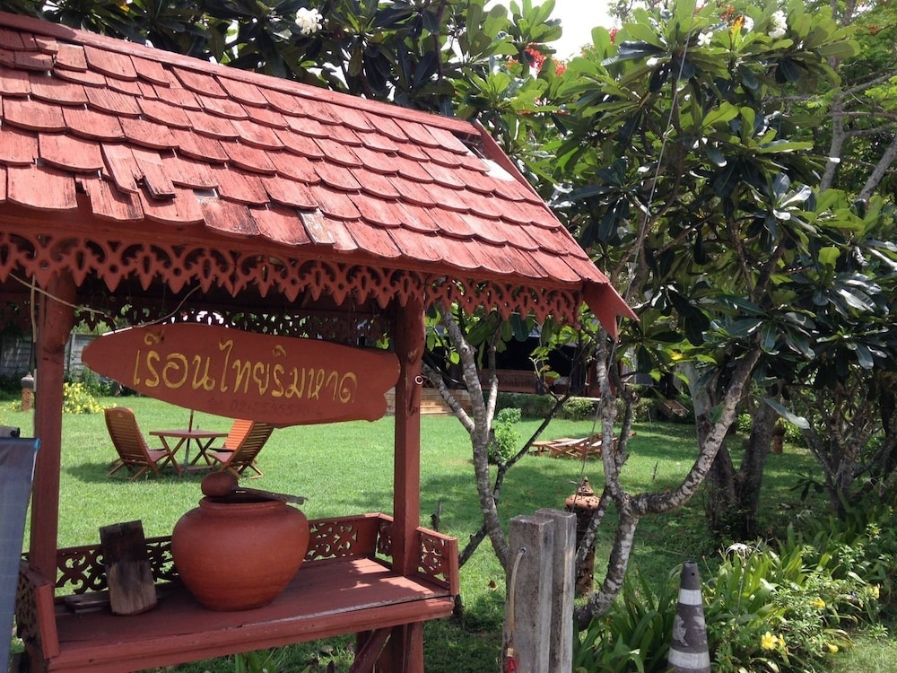 ruenthairimhaad resort