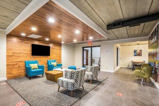 clarion pointe richmond north near university