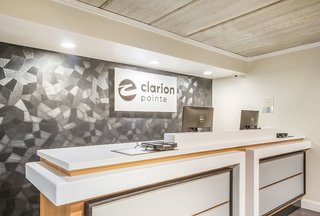 clarion pointe richmond north near university