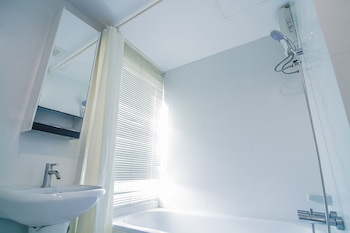 romance hotel bangna