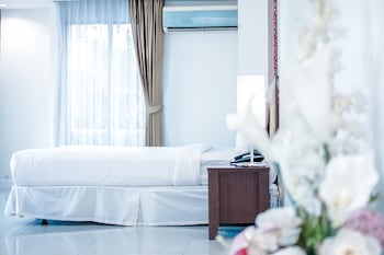 romance hotel bangna