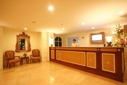 romance hotel bangna