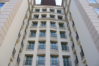 romance hotel bangna
