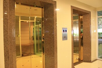 romance hotel bangna