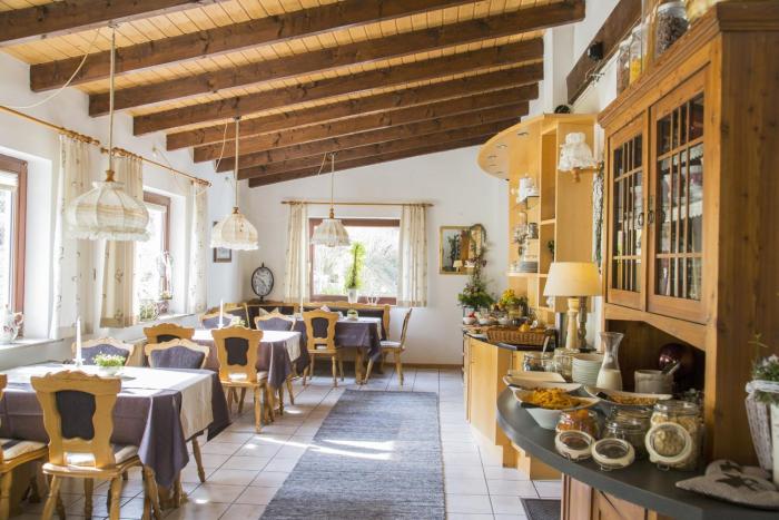 hotel pension waldblick garni