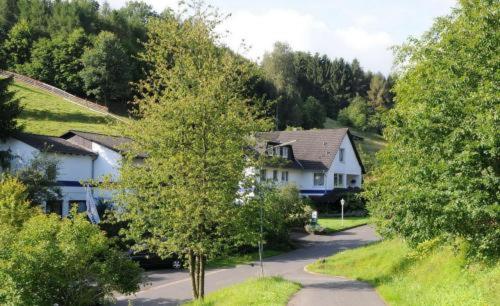 hotel pension waldblick garni
